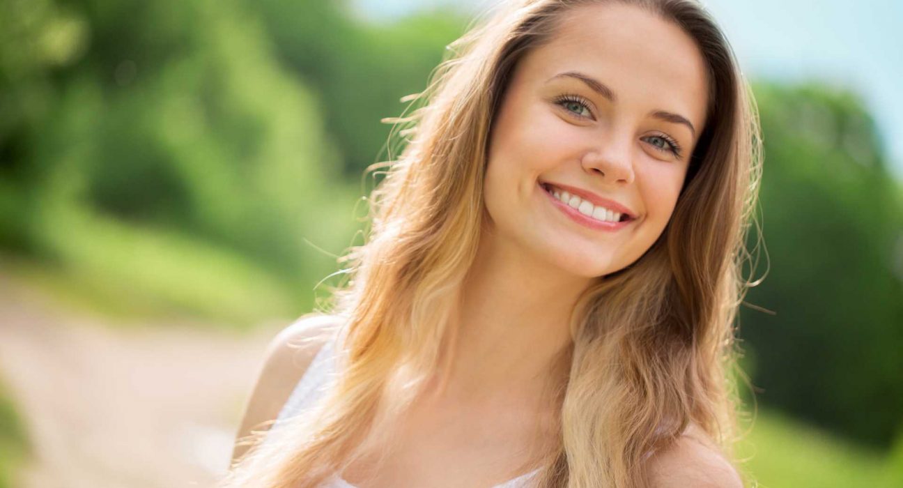 Six Essential Tips For Maintaining A Healthy Smile