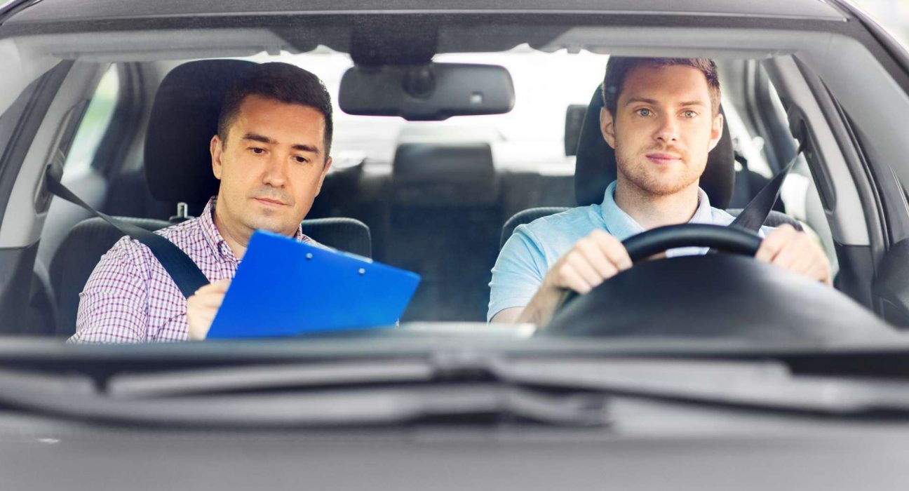 Tips for Choosing the Right Driving Instructor in London