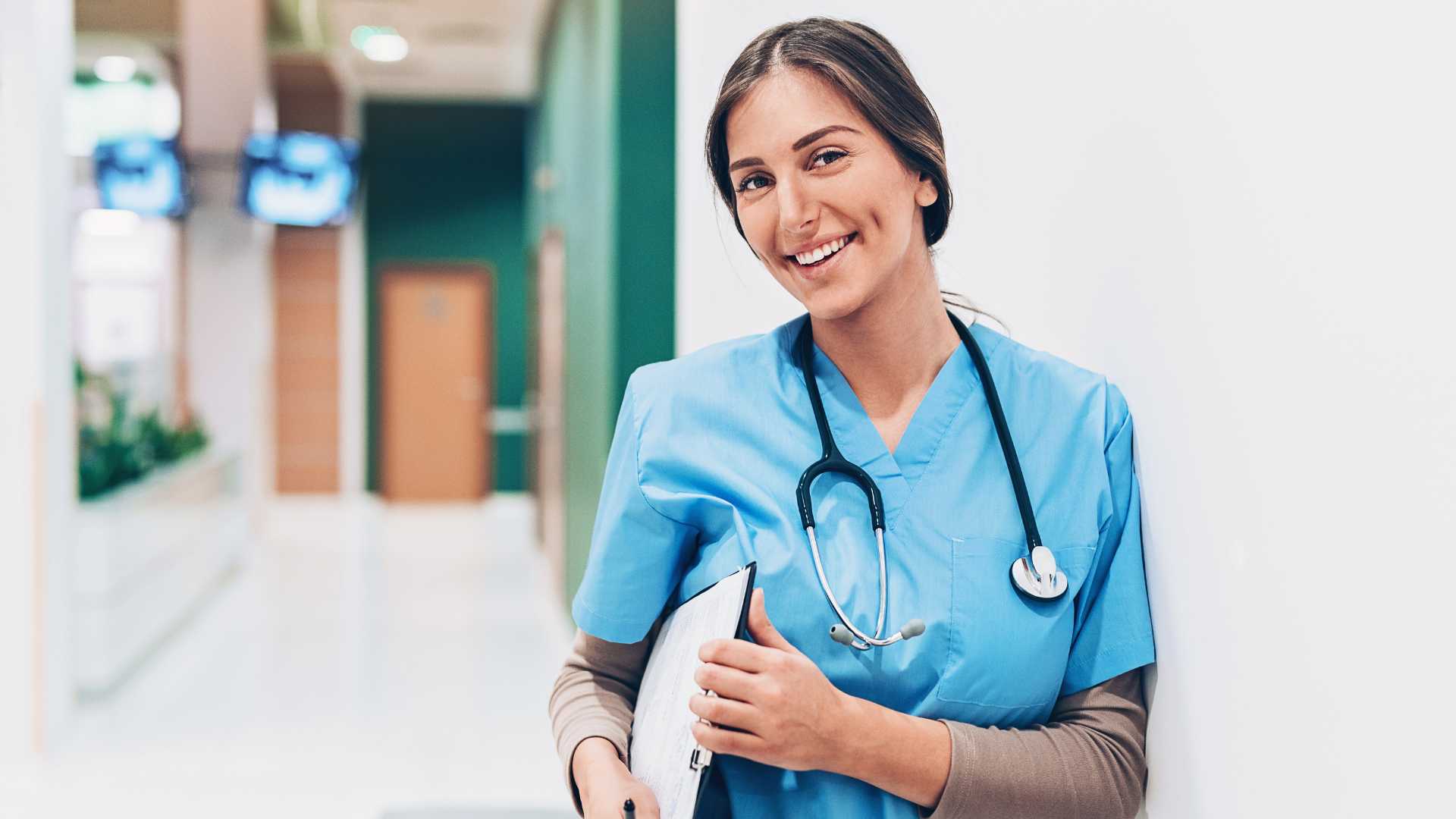 Nurses In London Band 7 Nurse Salary in the UK: Pay Scale & Benefits Explained - London ...