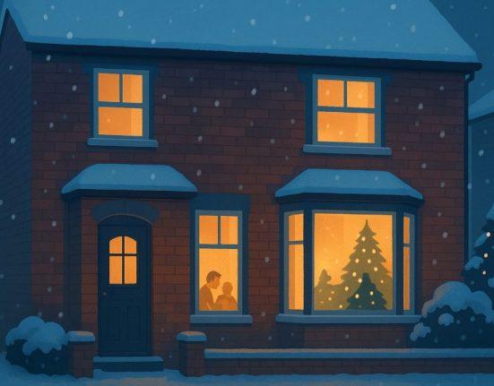 uk households on certain benefits to receive up to 1085 from dwp before christma