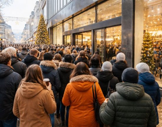 primark closing time boxing day