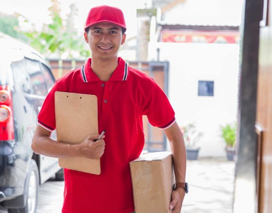 what time does dhl stop delivering