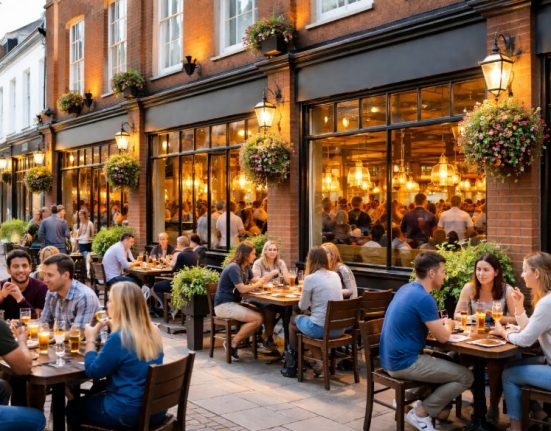 jd wetherspoon sales boom