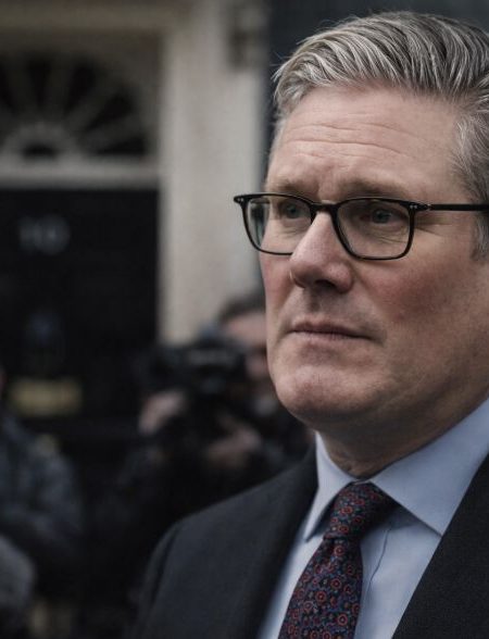 keir starmer resignation poll